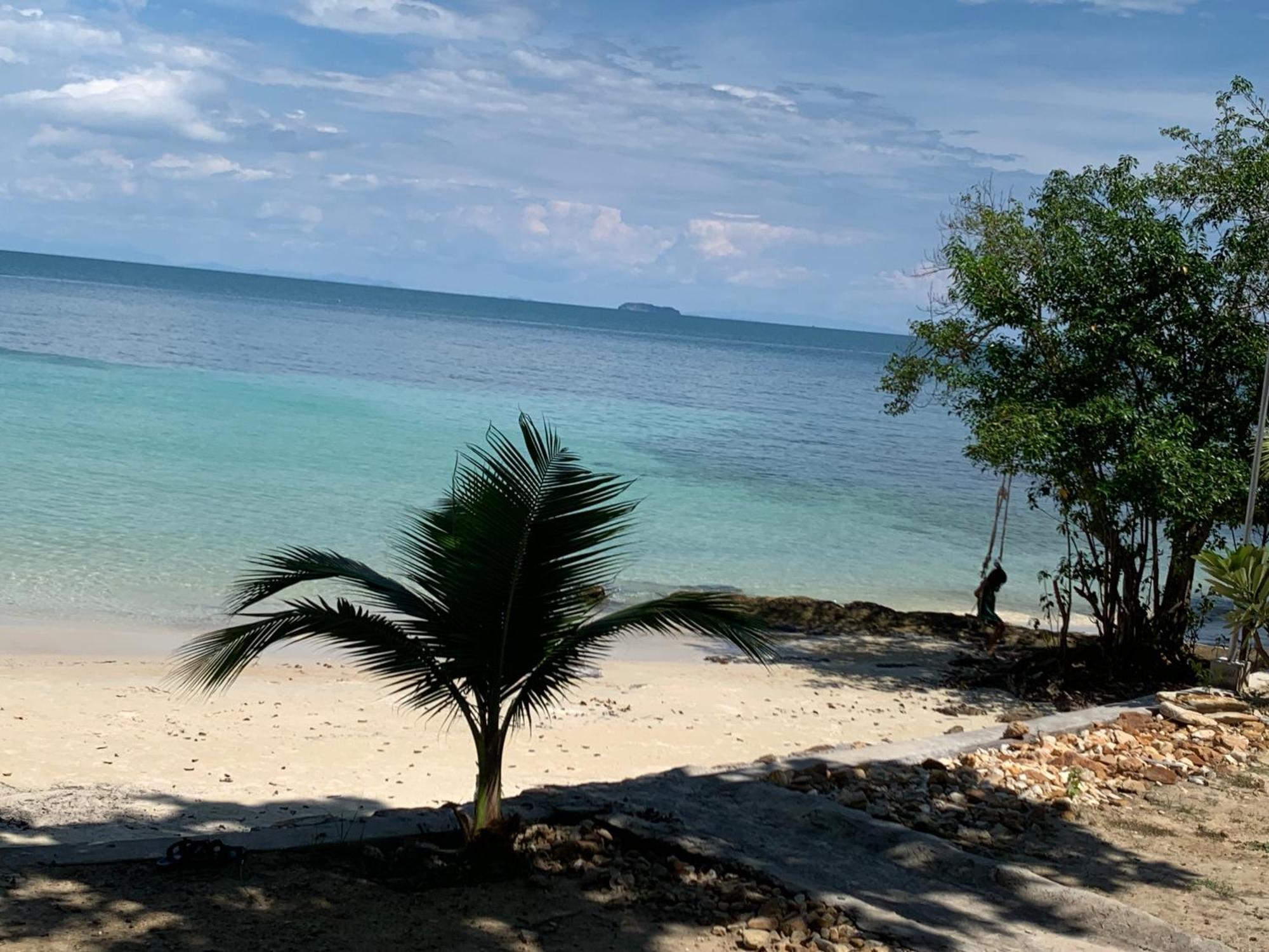 ลุงดำฮัทบีช Hotel Koh Samet Exterior foto