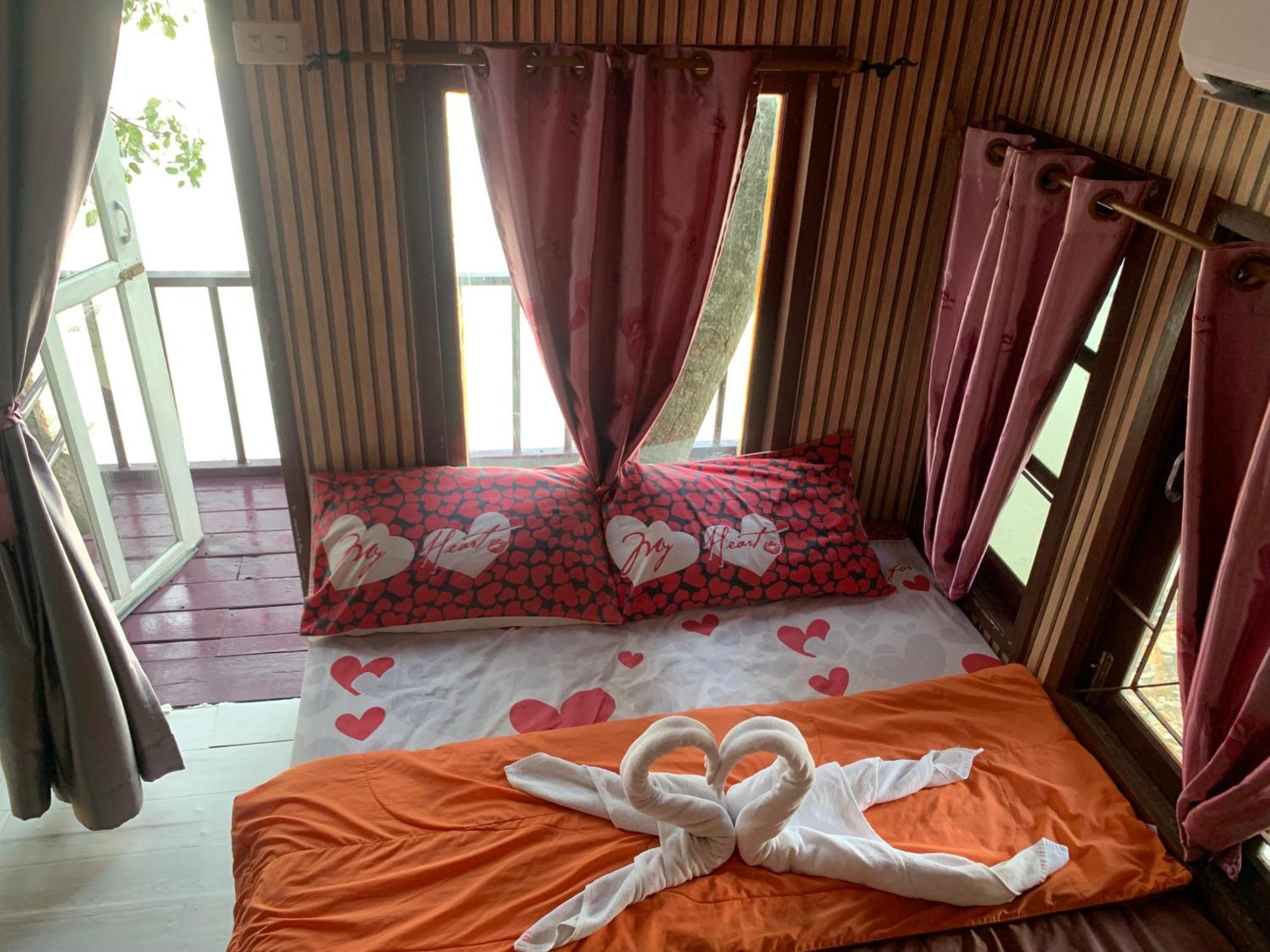 ลุงดำฮัทบีช Hotel Koh Samet Exterior foto