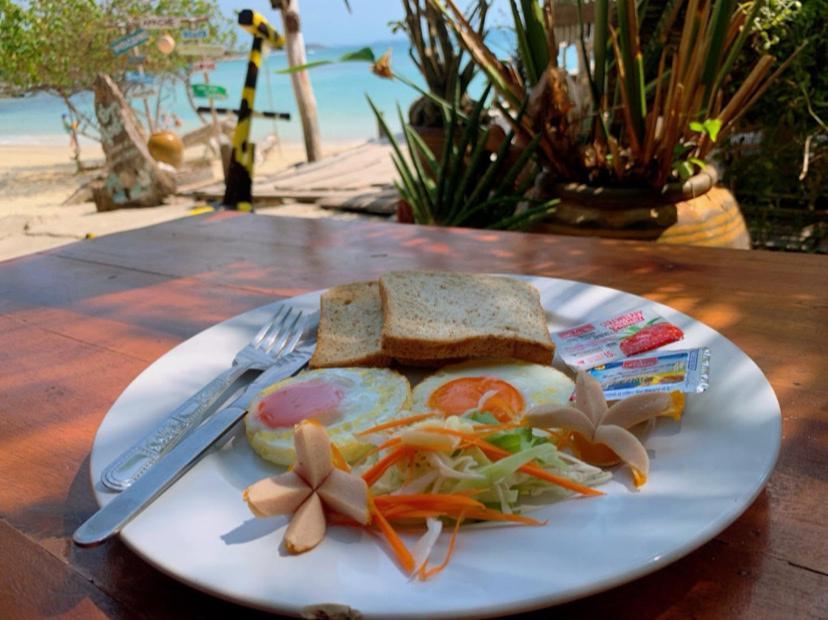 ลุงดำฮัทบีช Hotel Koh Samet Exterior foto